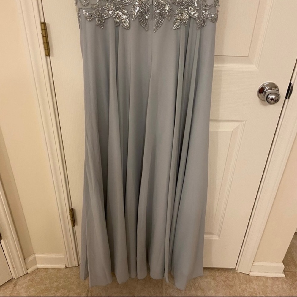 XSCAPE Women's Embellished Short Sleeve Chiffon Gown in Silver - Picture 9 of 12